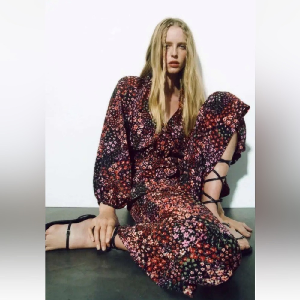 ZARA FLORAL PRINT Wide Leg JUMPSUIT multicolor  Small